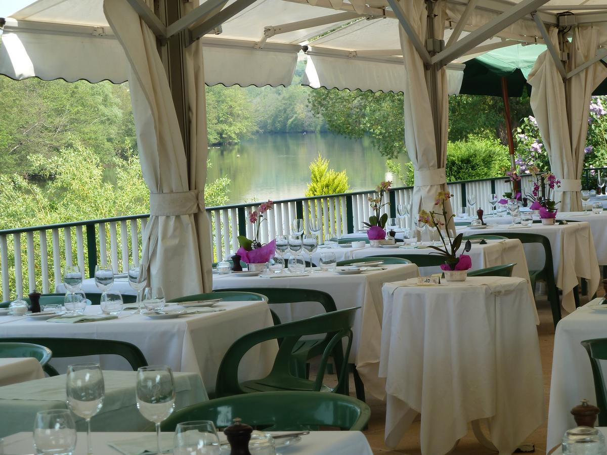 Auberge Les Tilleuls Vincelottes Bagian luar foto
